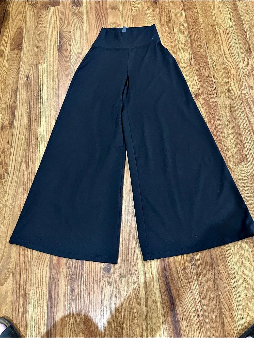 Vuori Villa Wide Leg Pants Black Extra Small EUC